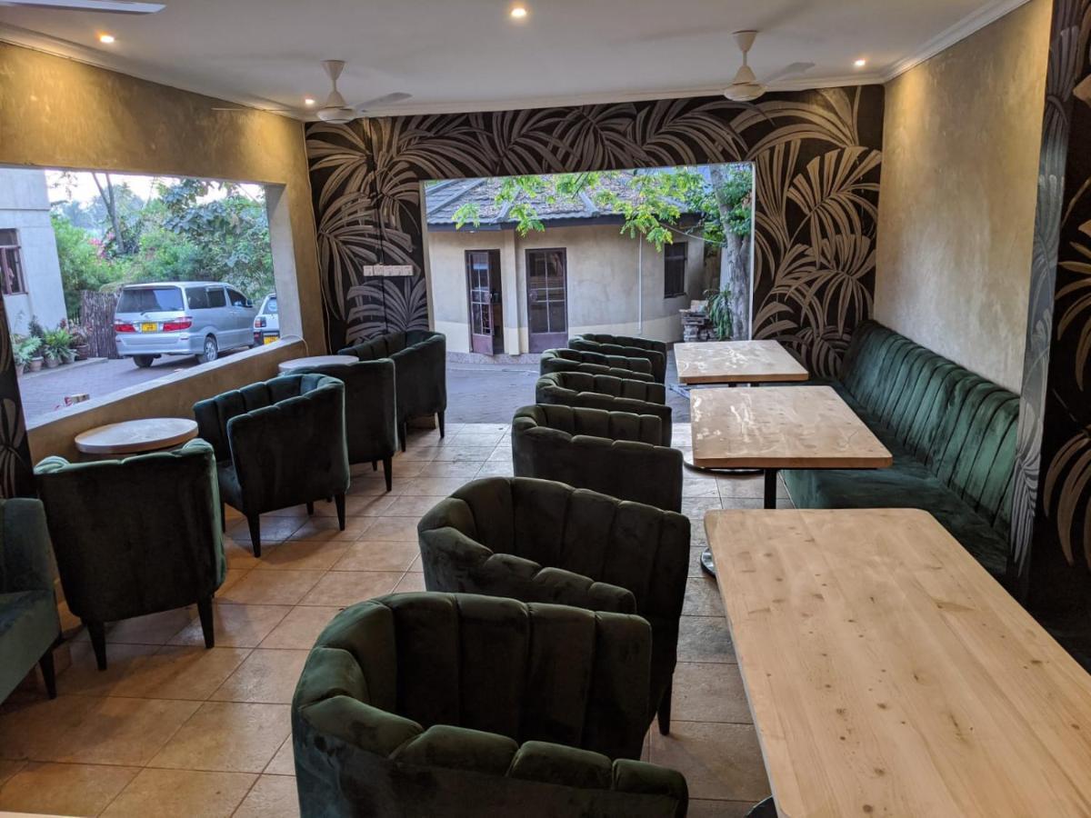 Hostel White House Of Tanzania Arusza Zewnętrze zdjęcie